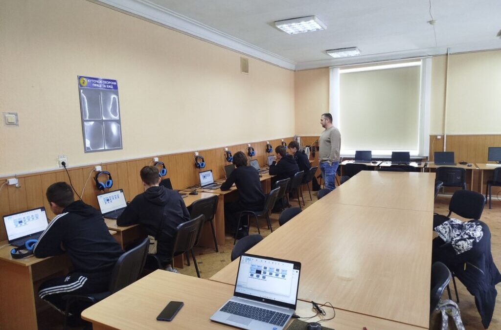 Вивчаємо програмування мовою Python